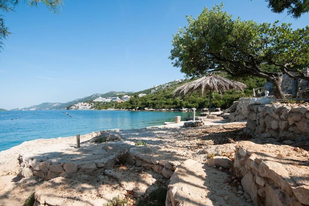 Beautiful Fully Renovated Apartment By The Sea, Large Balcony With Enchanting Views Neum Exterior photo